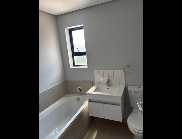 2 BEDROOM APARTMENT TO LET IN EMBERTON ESTATE